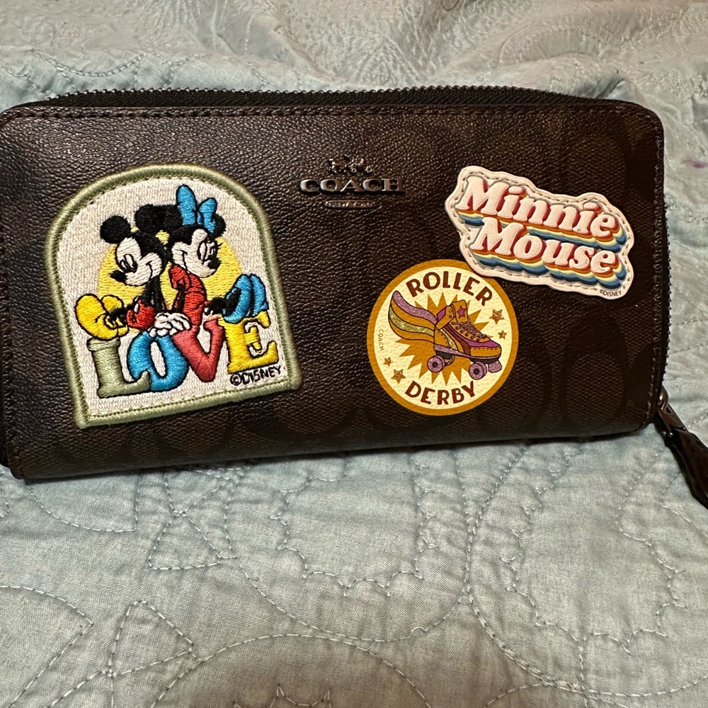 🐎💋 WALLET COACH X DISNEY 💋🐎 LIMITED EDICIÓN MONOGRAM MINNIE MOUSE